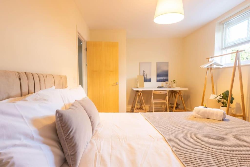 The Wellness Lodge- Gym, Table Tennis, Cinema, Parking And More! Bath Exterior photo